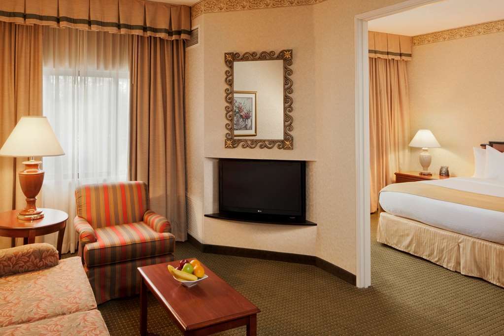 Doubletree Suites By Hilton Hotel Cincinnati - Blue Ash Sharonville Habitación foto